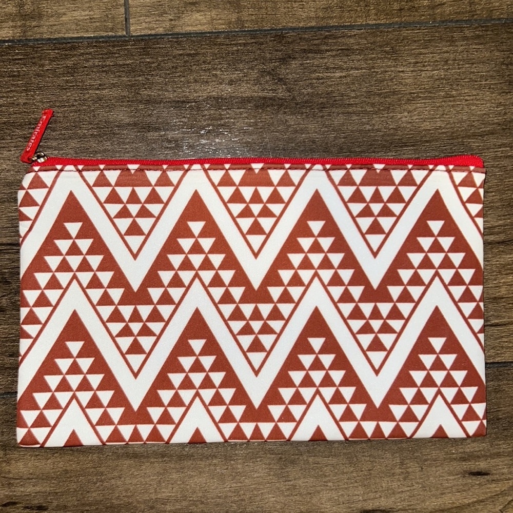 Emirates Amenity Kit Pouch Toiletry Makeup Bag Zippered Airline Red White Aztec